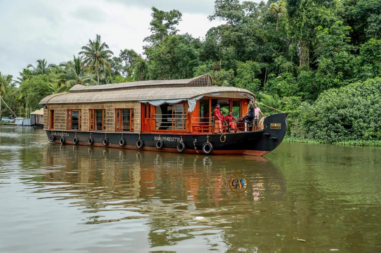 Grand Villa Houseboat كوماراكوم المظهر الخارجي الصورة